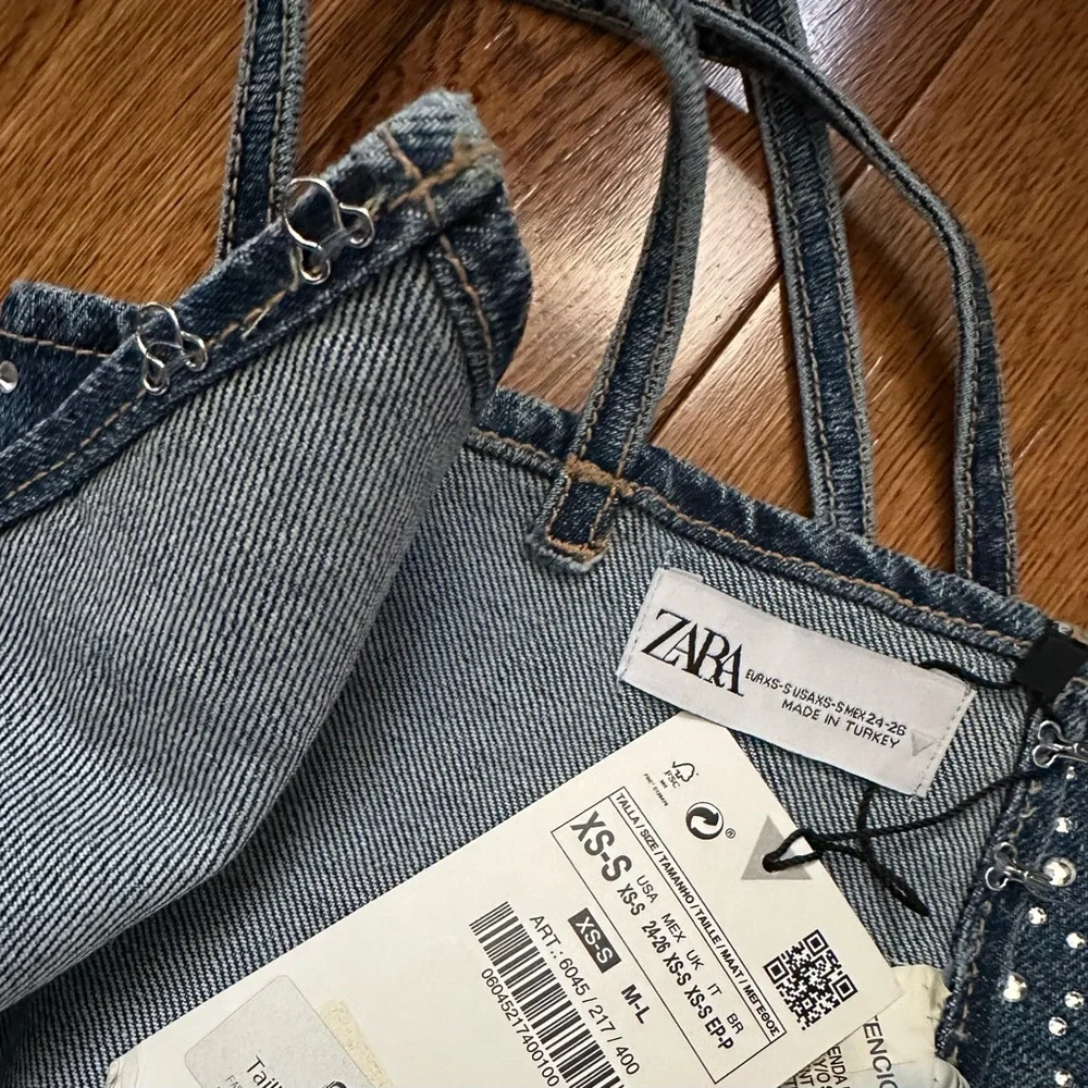 Rhinestone denim crop top - Picture 5 of 5